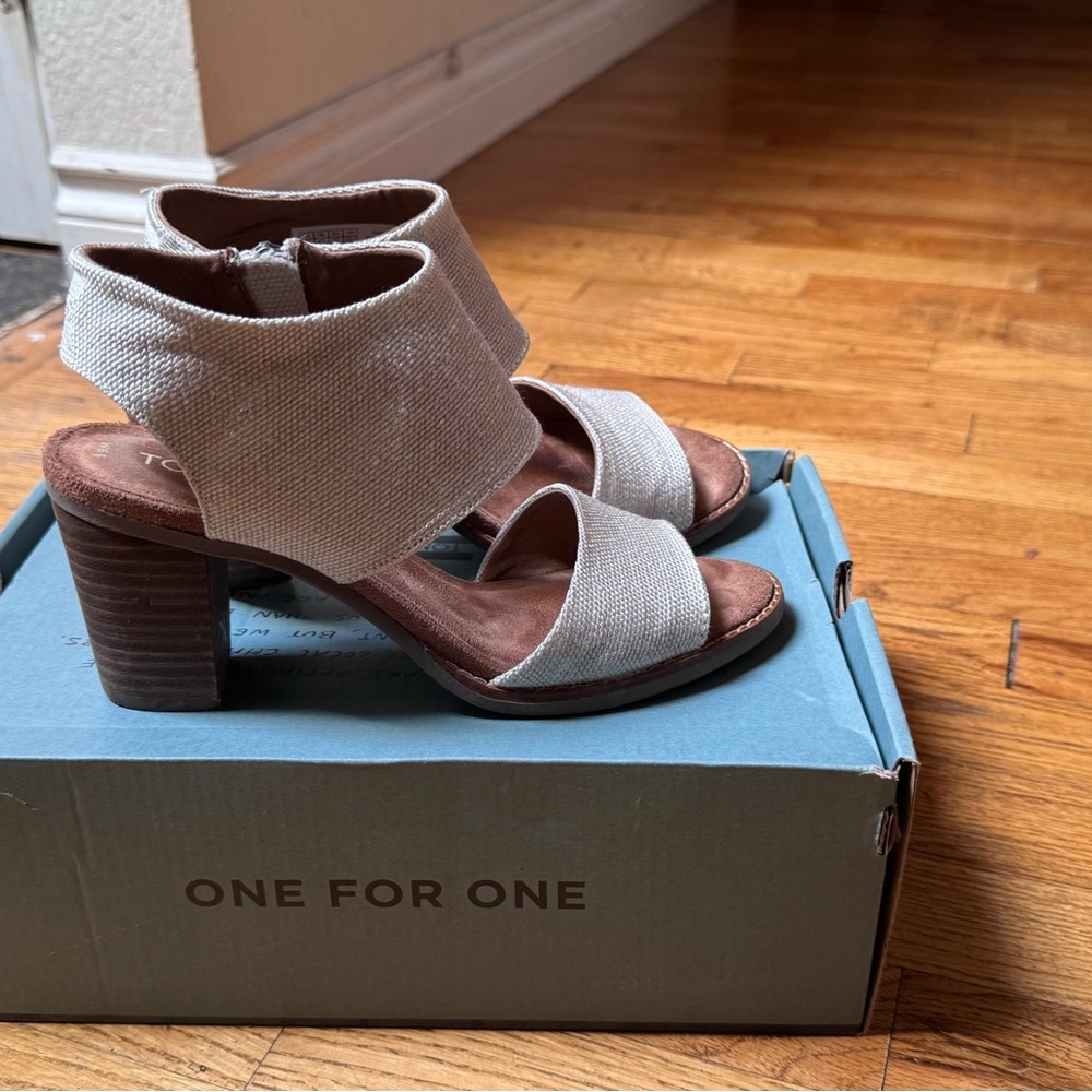 Toms Cream and Brown Heels with Sock-Like Design